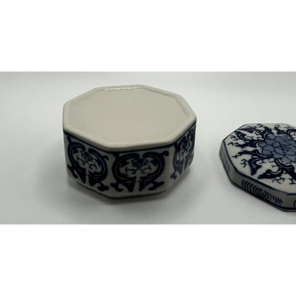Octagon Blue Japanese Trinket Box Porcelain - Picture 3 of 6